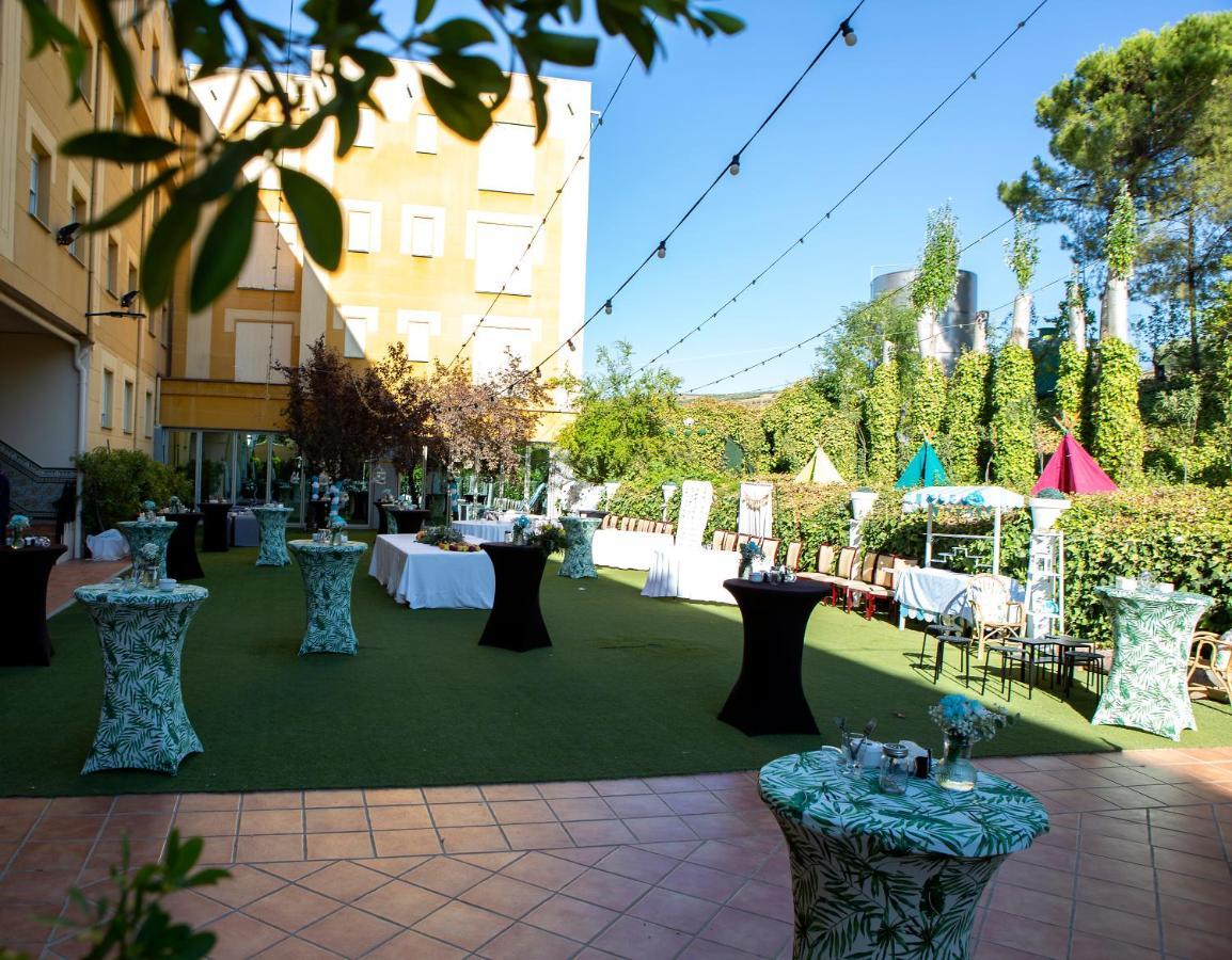 Hotel Torres I Вільянуева-дель-Арсобіспо Екстер'єр фото