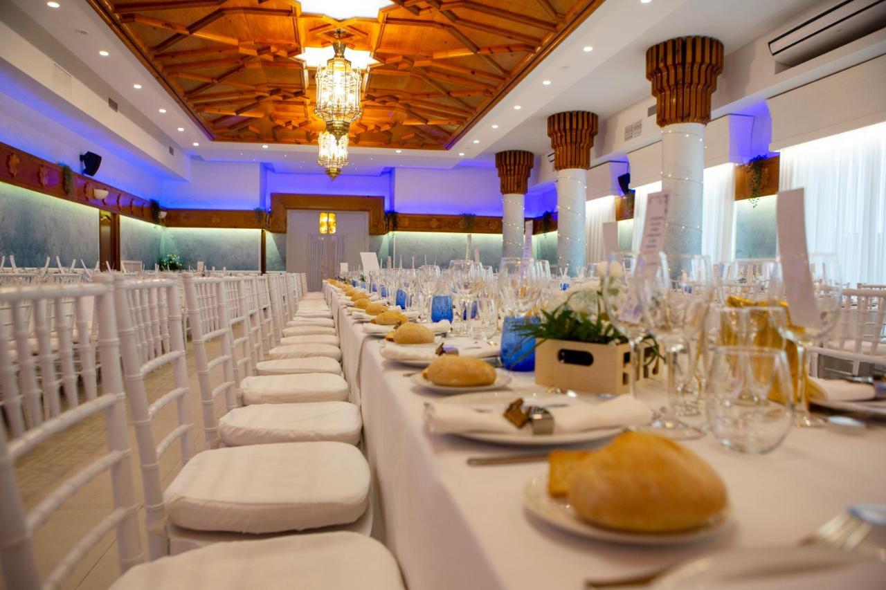 Hotel Torres I Вільянуева-дель-Арсобіспо Екстер'єр фото